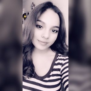 Meet your Posher, Karely